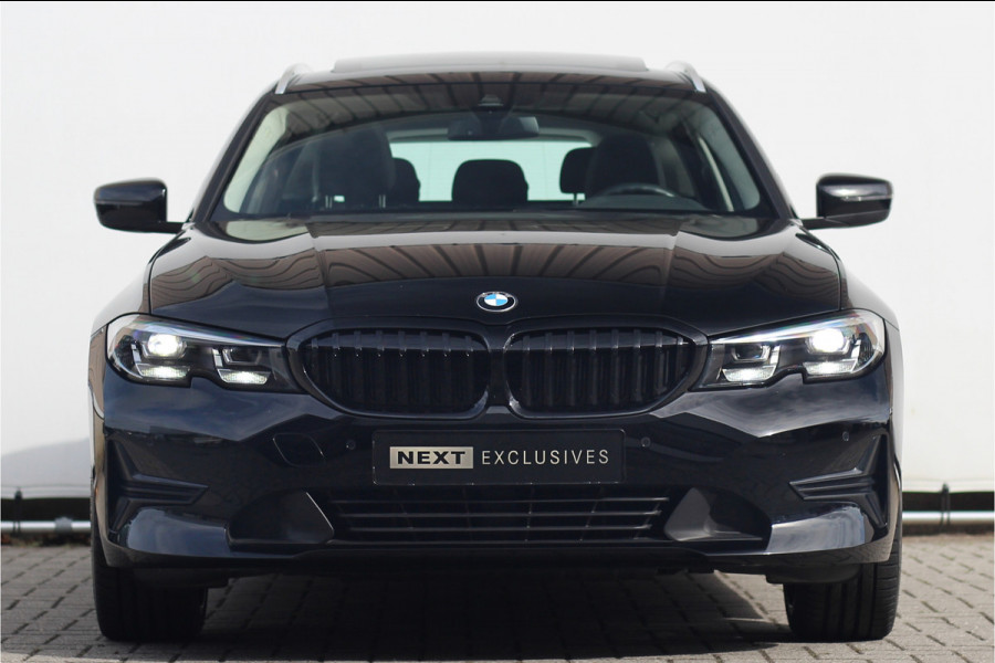 BMW 3 Serie Touring 330e xDrive | Pano | Trekhaak | Camera