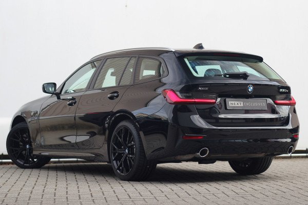 BMW 3 Serie Touring 330e xDrive | Pano | Trekhaak | Camera