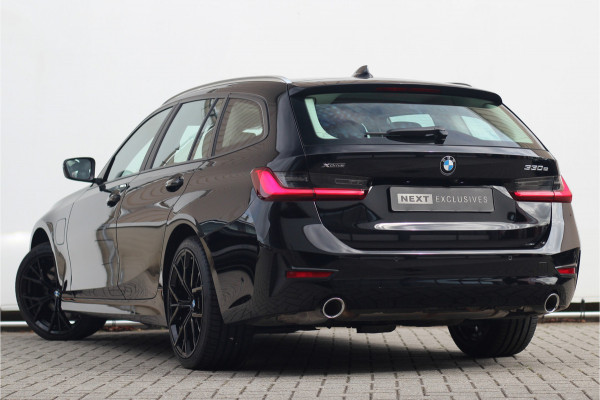 BMW 3 Serie Touring 330e xDrive | Pano | Trekhaak | Camera