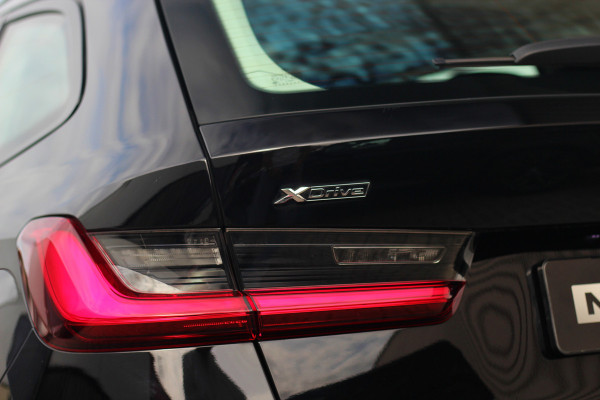 BMW 3 Serie Touring 330e xDrive | Pano | Trekhaak | Camera