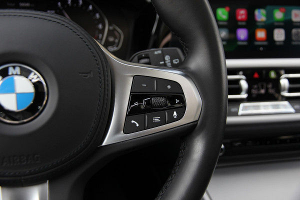 BMW 3 Serie Touring 330e xDrive | Pano | Trekhaak | Camera