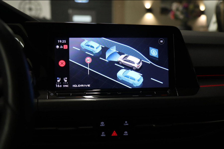 Volkswagen Golf 2.0 TSI GTI PANO/MEMORY/CARPLAY/CAM/NAVI/ VOLL
