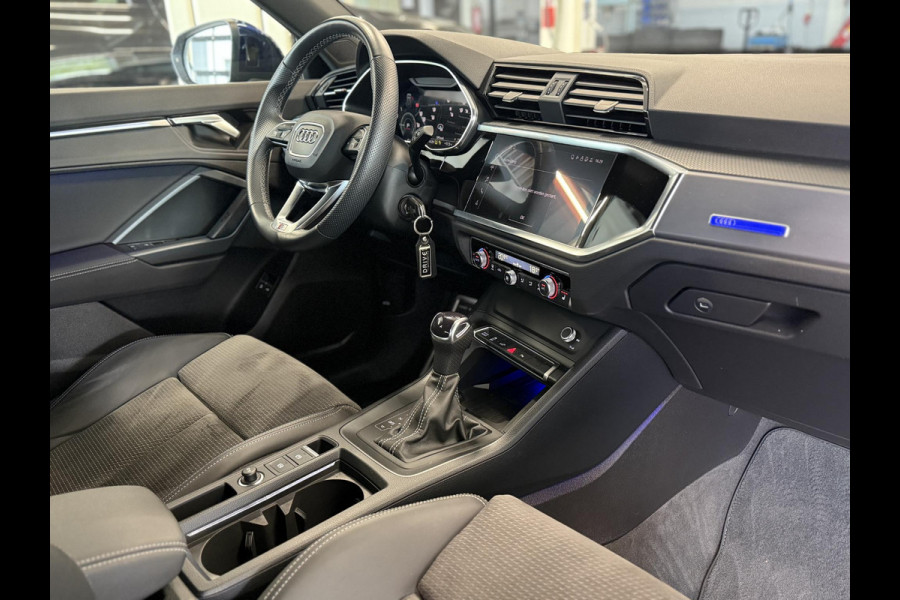 Audi Q3 45 TFSI e S edition 2 X S-Line|ACC|Sfeer|Matrix Led|Stoelverwarming|Cam