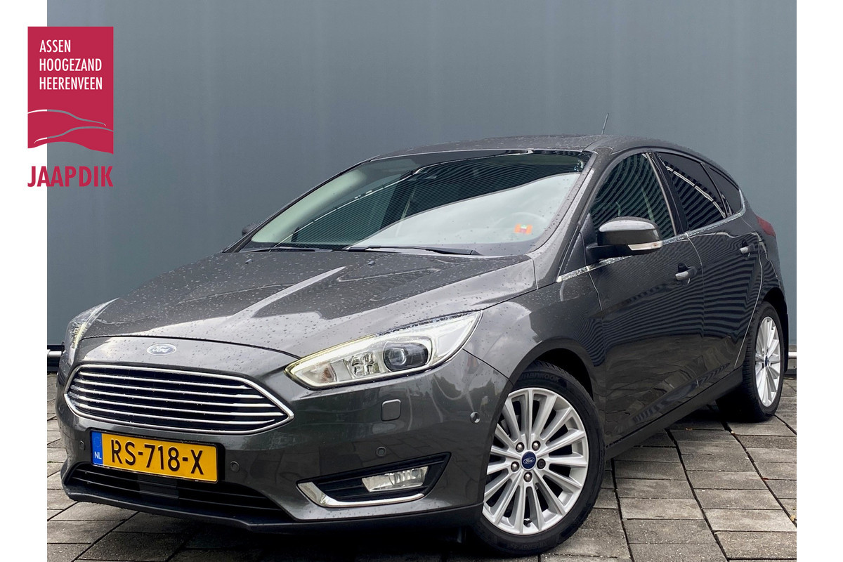 Ford Focus BWJ 2018 | 1.0 16PK Titanium | TREKHAAK | SCHUIFDAK | CLIMA | CAMERA | CARPLAY | NAVI | CRUISE | 2X PDC |