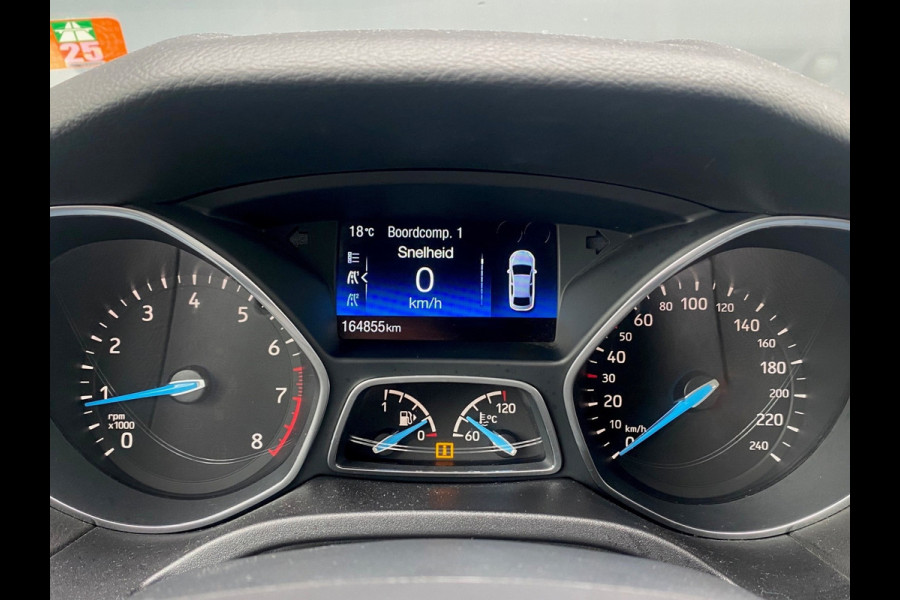 Ford Focus BWJ 2018 | 1.0 16PK Titanium | TREKHAAK | SCHUIFDAK | CLIMA | CAMERA | CARPLAY | NAVI | CRUISE | 2X PDC |