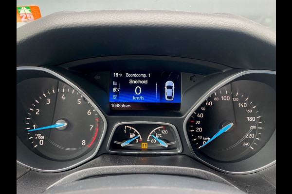 Ford Focus BWJ 2018 | 1.0 16PK Titanium | TREKHAAK | SCHUIFDAK | CLIMA | CAMERA | CARPLAY | NAVI | CRUISE | 2X PDC |