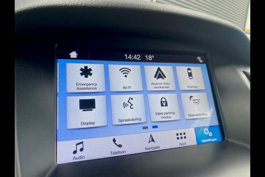 Ford Focus BWJ 2018 | 1.0 16PK Titanium | TREKHAAK | SCHUIFDAK | CLIMA | CAMERA | CARPLAY | NAVI | CRUISE | 2X PDC |