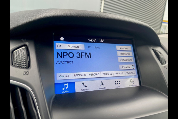 Ford Focus BWJ 2018 | 1.0 16PK Titanium | TREKHAAK | SCHUIFDAK | CLIMA | CAMERA | CARPLAY | NAVI | CRUISE | 2X PDC |