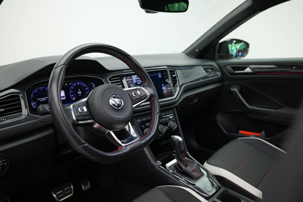 Volkswagen T-Roc 1.5 TSI Sport Business R |Pano|Camera|ACC|Dodehoek|Carplay|