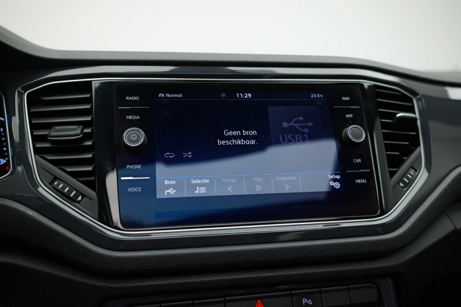 Volkswagen T-Roc 1.5 TSI Sport Business R |Pano|Camera|ACC|Dodehoek|Carplay|