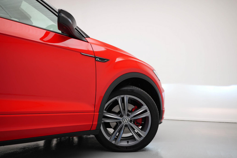 Volkswagen T-Roc 1.5 TSI Sport Business R |Pano|Camera|ACC|Dodehoek|Carplay|