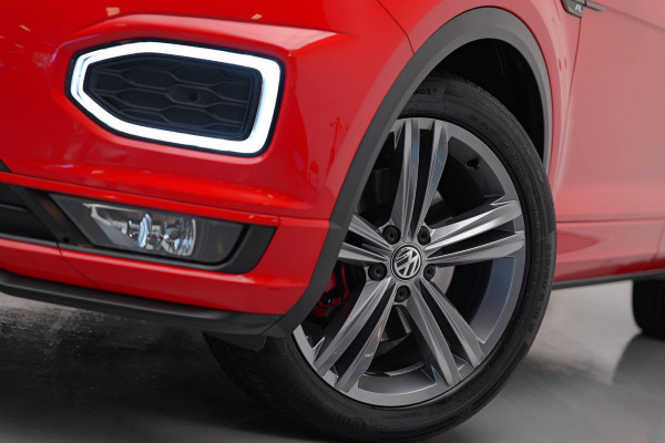Volkswagen T-Roc 1.5 TSI Sport Business R |Pano|Camera|ACC|Dodehoek|Carplay|