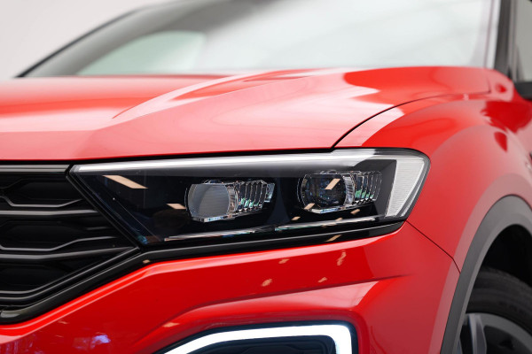 Volkswagen T-Roc 1.5 TSI Sport Business R |Pano|Camera|ACC|Dodehoek|Carplay|