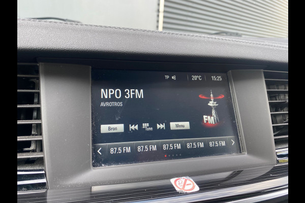 Opel Insignia Grand Sport BWJ 11-2019 | 1.5T 165PK Innovation AUTOMAAT | TREKHAAK | CLIMA | NAVI | LEDER/STOF | PDC | CAMERA | PRIVACY GLASS |