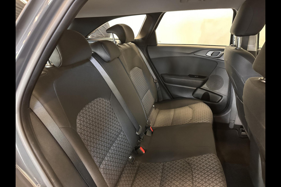 Kia Ceed Sportswagon 1.0 T-GDi ComfortLine | Navigatie | Apple Carplay/ Android Auto | Airco | Dab | Camera | Lichtmetalen Velgen