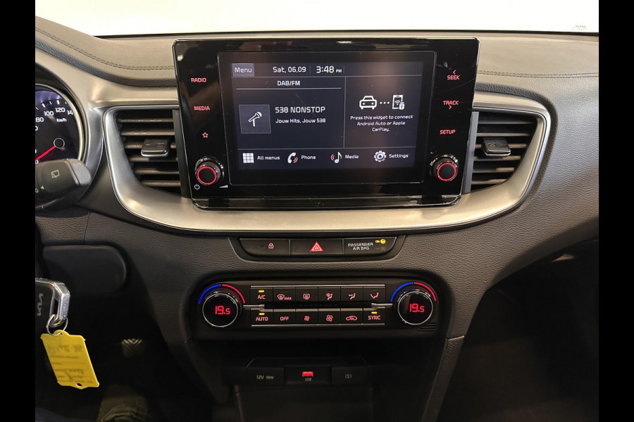Kia Ceed Sportswagon 1.0 T-GDi ComfortLine | Navigatie | Apple Carplay/ Android Auto | Airco | Dab | Camera | Lichtmetalen Velgen