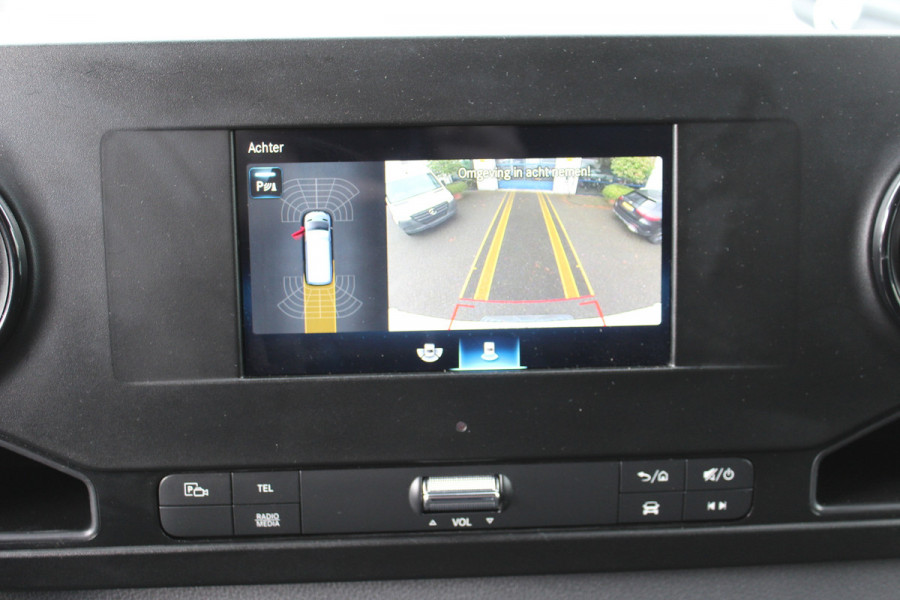 Mercedes-Benz Sprinter 317 CDI L2H2 3500kg trekhaak, MBUX met navigatie en parkeerpakket en camera