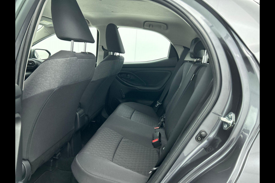 Toyota Yaris 1.5 Hybrid Active Airco Navi Carplay Camera Achter Adaptive Cruise Control