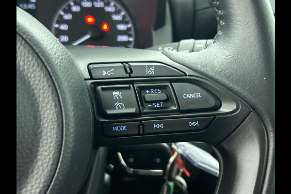 Toyota Yaris 1.5 Hybrid Active Airco Navi Carplay Camera Achter Adaptive Cruise Control