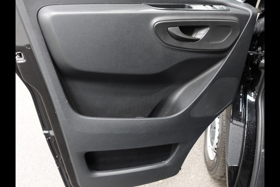 Mercedes-Benz Sprinter L2H2 Automaat Airco Navi Camera Trekhaak Cruisecontrol 3Zits Carplay