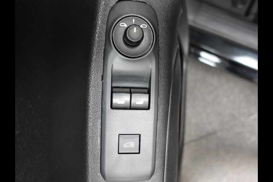 Opel Combo 130pk Automaat L2H1 Edition Navi App-connect DAB Trekhaak Imperiaal