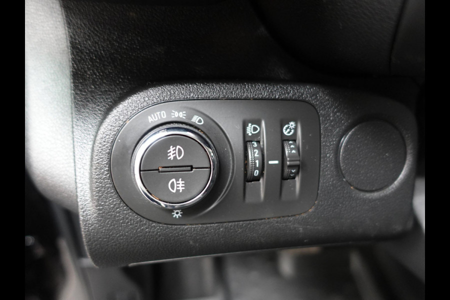 Opel Combo 130pk Automaat L2H1 Edition Navi App-connect DAB Trekhaak Imperiaal