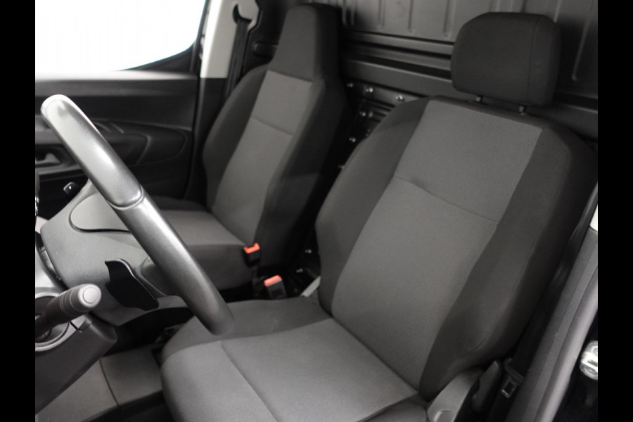 Opel Combo 130pk Automaat L2H1 Edition Navi App-connect DAB Trekhaak Imperiaal