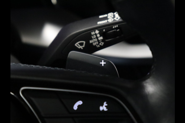 Audi A3 Sportback 30 TFSI Sport [CRUISE CONTROL, APPLE CARPLAY, PARKEERSENSOREN, SPORTSTOELEN, NAVIGATIE, NIEUWSTAAT]