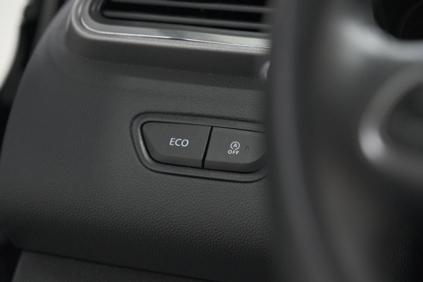 Renault Kadjar TCe 130 EDC Intens | Trekhaak | Navigatie | Parkeersensoren | Cruise Control