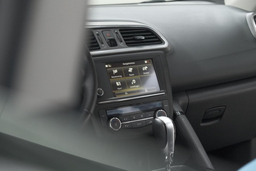 Renault Kadjar TCe 130 EDC Intens | Trekhaak | Navigatie | Parkeersensoren | Cruise Control