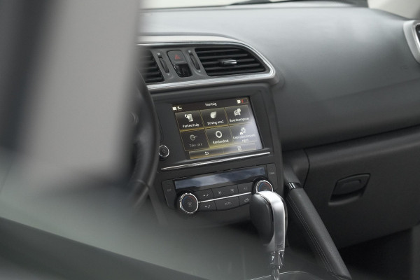 Renault Kadjar TCe 130 EDC Intens | Trekhaak | Navigatie | Parkeersensoren | Cruise Control