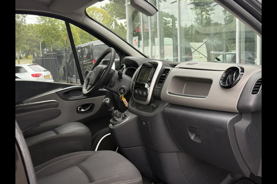 Renault Trafic 1.6 dCi T29 L2H1 DC Comfort | NL-auto | 1e Eig | Navi | Camera | Trekhaak | PDC