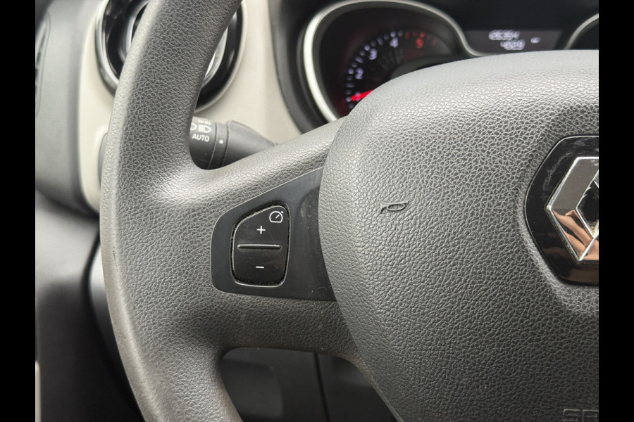 Renault Trafic 1.6 dCi T29 L2H1 DC Comfort | NL-auto | 1e Eig | Navi | Camera | Trekhaak | PDC