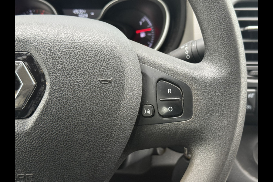Renault Trafic 1.6 dCi T29 L2H1 DC Comfort | NL-auto | 1e Eig | Navi | Camera | Trekhaak | PDC