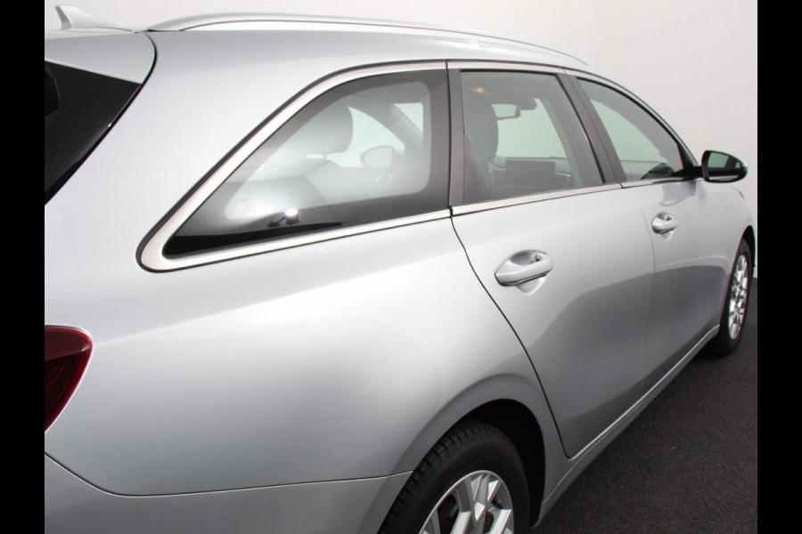 Kia Ceed Sportswagon 1.0 T-GDi 120pk DynamicLine | Navigatie | Apple Carplay / Android Auto | Camera | Parkeersensoren achter | Adaptive Cruise Control | Led | Climate Control
