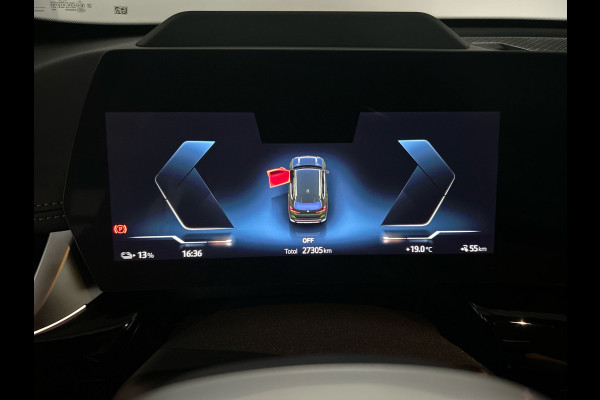 BMW iX1 xDrive30 Launch Edition 67 kWh | Lederen Bekleding | Head-Up Display | Apple Carplay / Android Auto | Sanremo Green! xLine