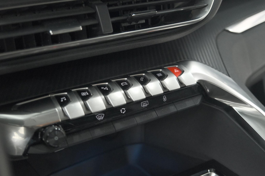 Peugeot 5008 PureTech 130 EAT8 Active | 7 Zitplaatsen | Camera | Navigatie | Apple Carplay | Parkeersensoren
