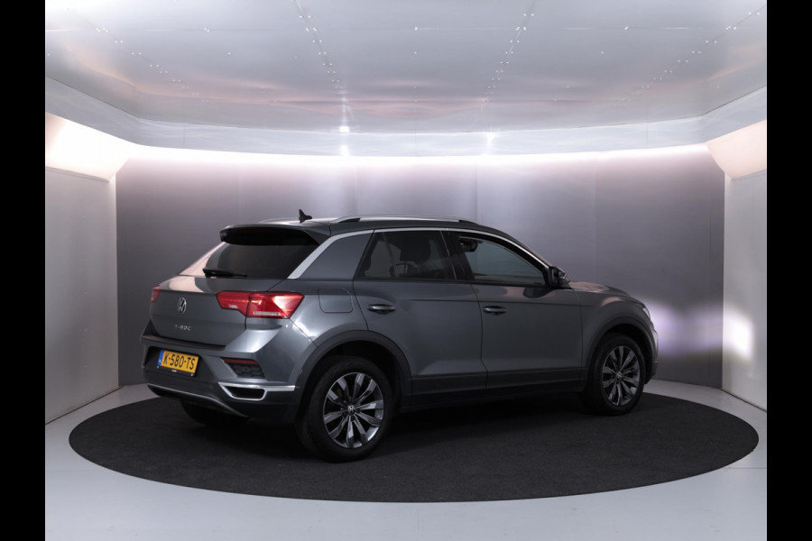 Volkswagen T-Roc 1.0 TSI Style 115 pk | Navigatie | Parkeersensoren | Autom. airco | Adaptieve cruise control | Apple Carplay/Android Auto |