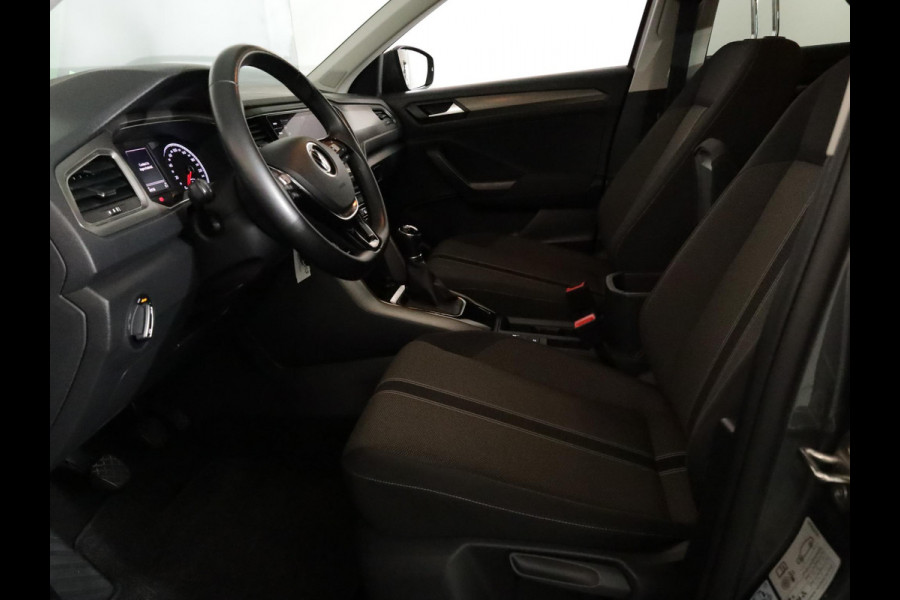 Volkswagen T-Roc 1.0 TSI Style 115 pk | Navigatie | Parkeersensoren | Autom. airco | Adaptieve cruise control | Apple Carplay/Android Auto |