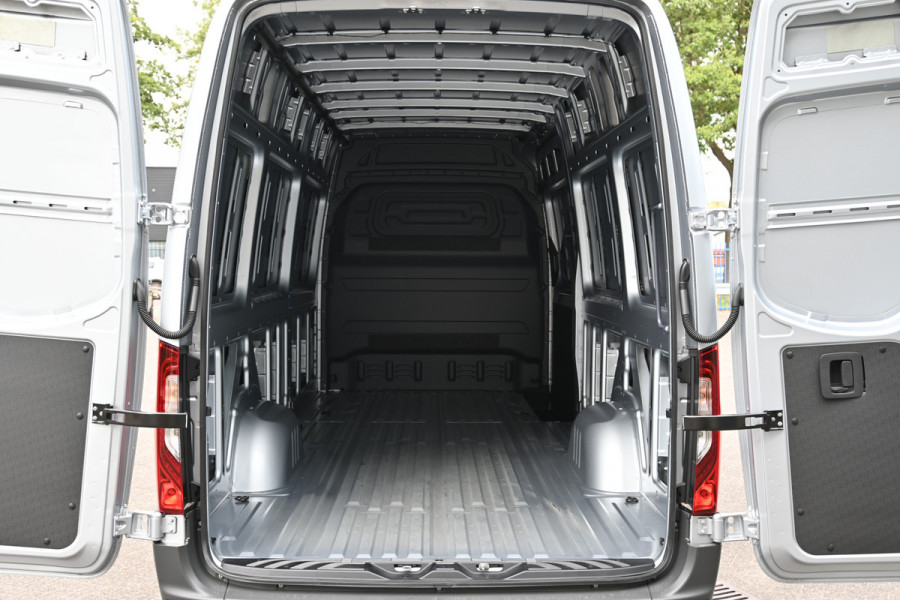 Mercedes-Benz Sprinter 319 CDI 4x4 L3H2 Select 2800 kg trekhaak, Geveerde stoel, LED