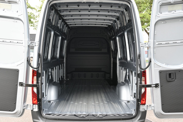 Mercedes-Benz Sprinter 319 CDI 4x4 L3H2 Select 2800 kg trekhaak, Geveerde stoel, LED