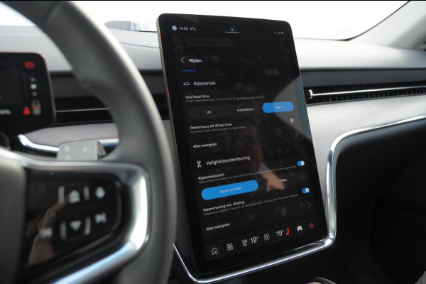 Volvo EX90 517PK Automaat Twin Performance Ultra / Panoramadak / Luchtvering / Head-up display / Stoelverwarming en stuurwielverwarming / Massagestoelen / Memory seats / Adaptive cruise control / 360 Camera / elektrische achterklep
