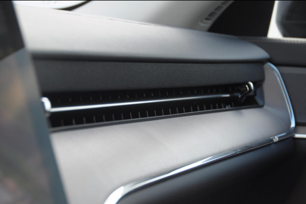 Volvo EX90 517PK Automaat Twin Performance Ultra / Panoramadak / Luchtvering / Head-up display / Stoelverwarming en stuurwielverwarming / Massagestoelen / Memory seats / Adaptive cruise control / 360 Camera / elektrische achterklep