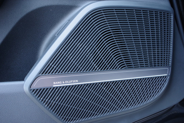 Audi Q5 55 TFSI e Quattro Competition 367 PK PHEV, Panoramadak, RS-Leder, Matrix-LED, Memory, B&O Sound, Head-Up