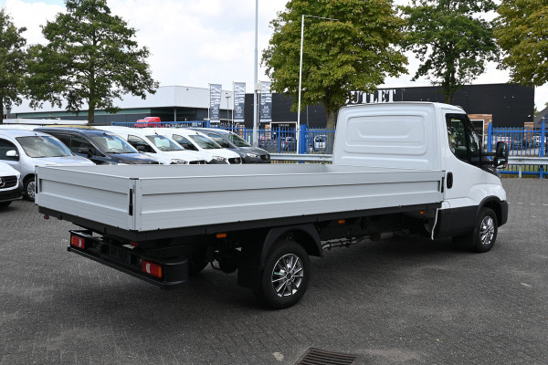 Iveco Daily 35S18H 3.0 410 Open laadbak Facelift, LED, ACC, Geveerde stoel, Camera