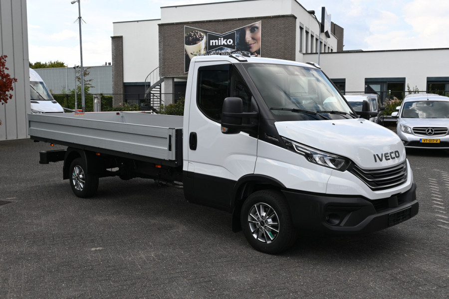 Iveco Daily 35S18H 3.0 410 Open laadbak Facelift, LED, ACC, Geveerde stoel, Camera