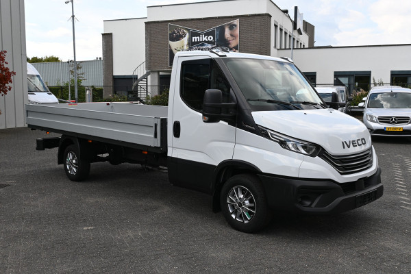 Iveco Daily 35S18H 3.0 410 Open laadbak Facelift, LED, ACC, Geveerde stoel, Camera