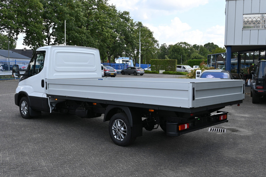 Iveco Daily 35S18H 3.0 410 Open laadbak Facelift, LED, ACC, Geveerde stoel, Camera