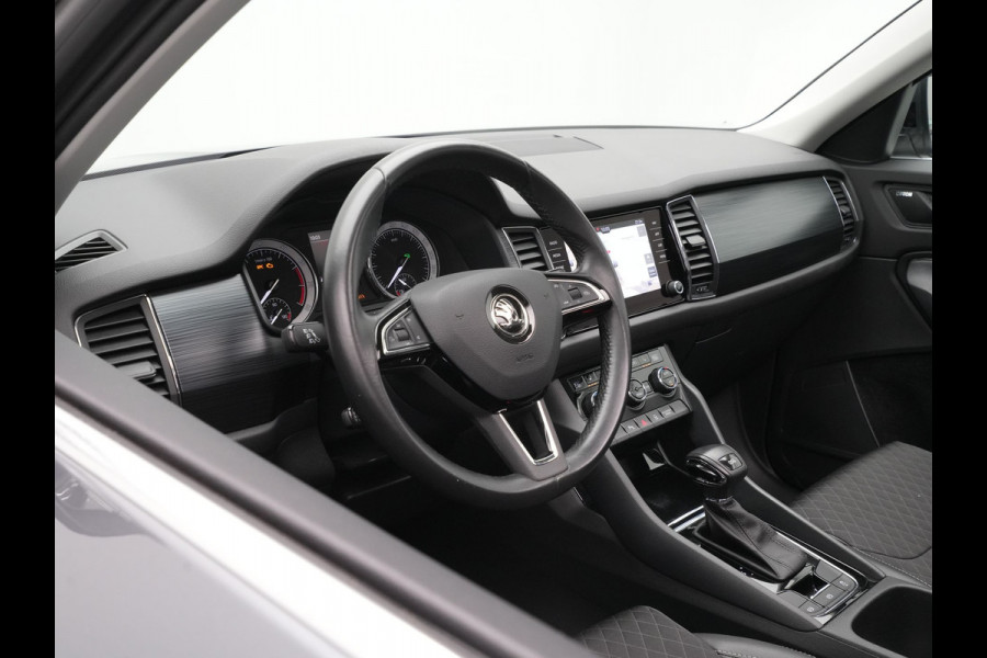 Škoda Kodiaq 1.5 150pk TSI DSG Limited Business Edition Panorama Navigatie Carplay Sideassist Stoelverwarming 275