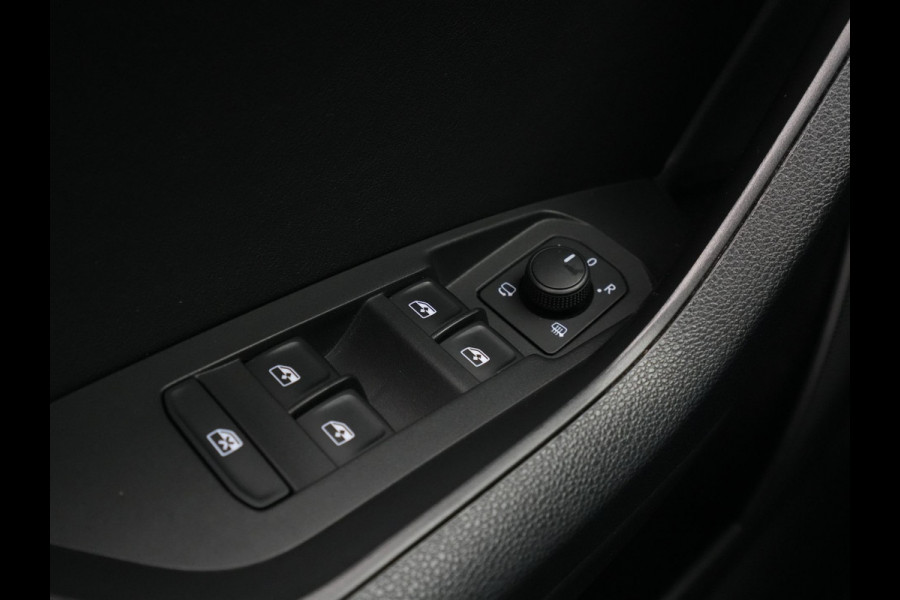 Škoda Kodiaq 1.5 150pk TSI DSG Limited Business Edition Panorama Navigatie Carplay Sideassist Stoelverwarming 275